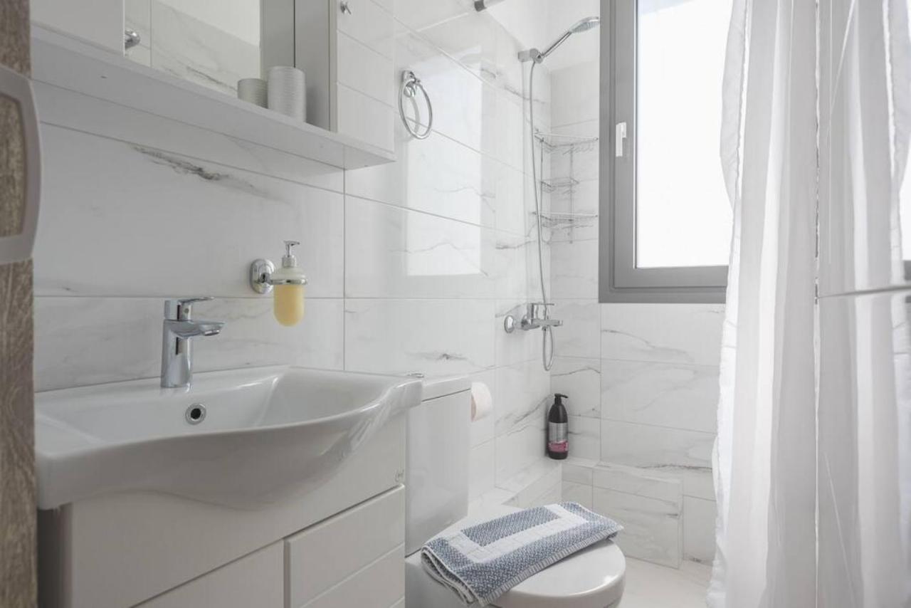 Central Mini Suite Атина Екстериор снимка